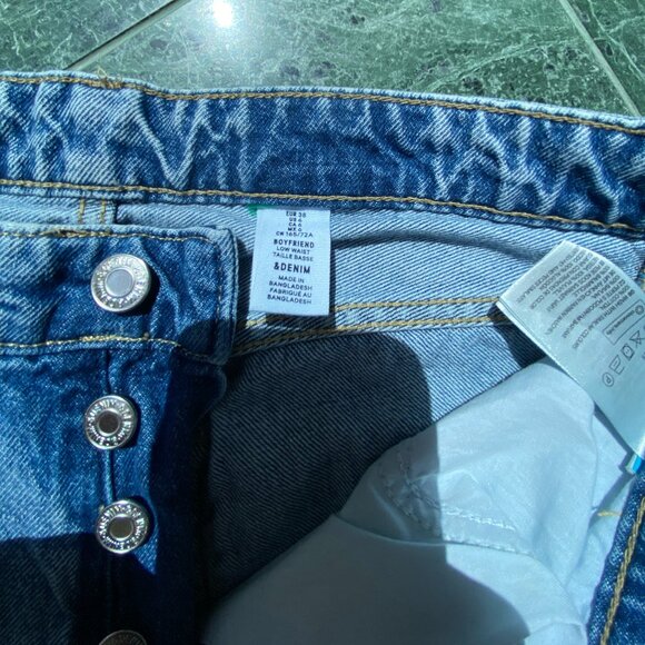H&M Distressed Boyfriend jeans size 6 & Denim - Picture 4 of 6
